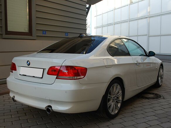 2008 BMW 3 серии 335xi V (E90/E91/E92/E93), белый - вид 3