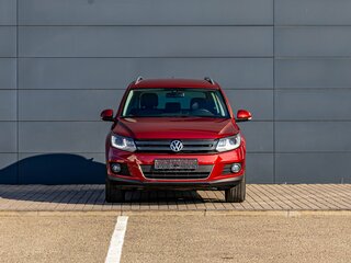 2011 Volkswagen Tiguan I Рестайлинг, красный, 1245000 рублей, вид 2