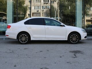 2013 Volkswagen Jetta VI, белый, 980000 рублей, вид 4
