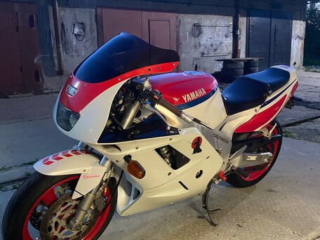 1994 Yamaha FZR1000, белый, 300000 рублей, вид 2