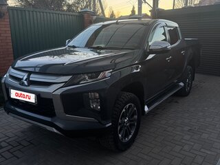 2020 Mitsubishi L200 V Рестайлинг, серый, 3350000 рублей, вид 3