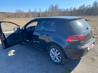 2013 Volkswagen Golf VII, чёрный, 850000 рублей, вид 2