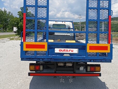 2003 Toyota Dyna, белый, 2700000 рублей, вид 4