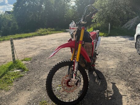 2023 Regulmoto CR-Z 300, красный, 186000 рублей, вид 2