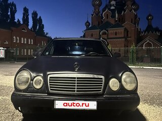 1997 Mercedes-Benz E-Класс 230 II (W210, S210), чёрный, 250000 рублей, вид 1