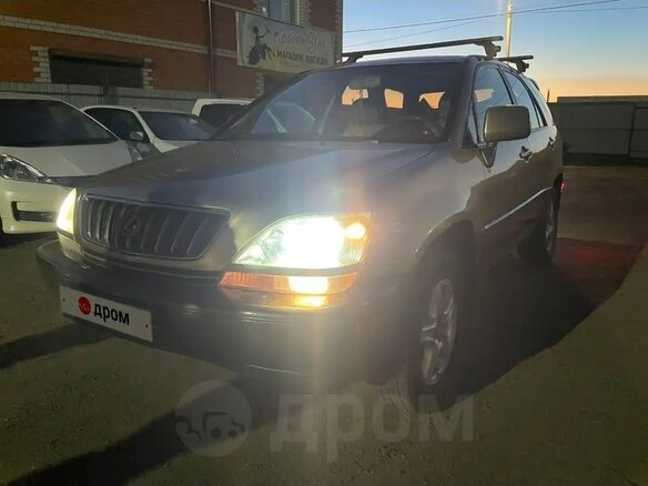 2001 Lexus RX 300 I, золотистый, 990000 рублей - вид 19