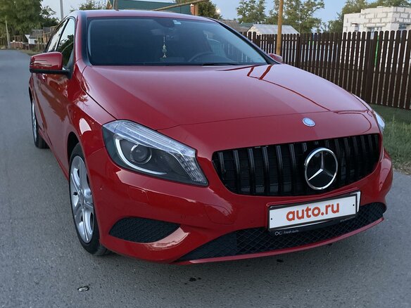2014 Mercedes-Benz A-Класс 180 III (W176), красный - вид 6