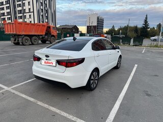 2012 Kia Rio 4-speed III, белый, 950000 рублей, вид 5