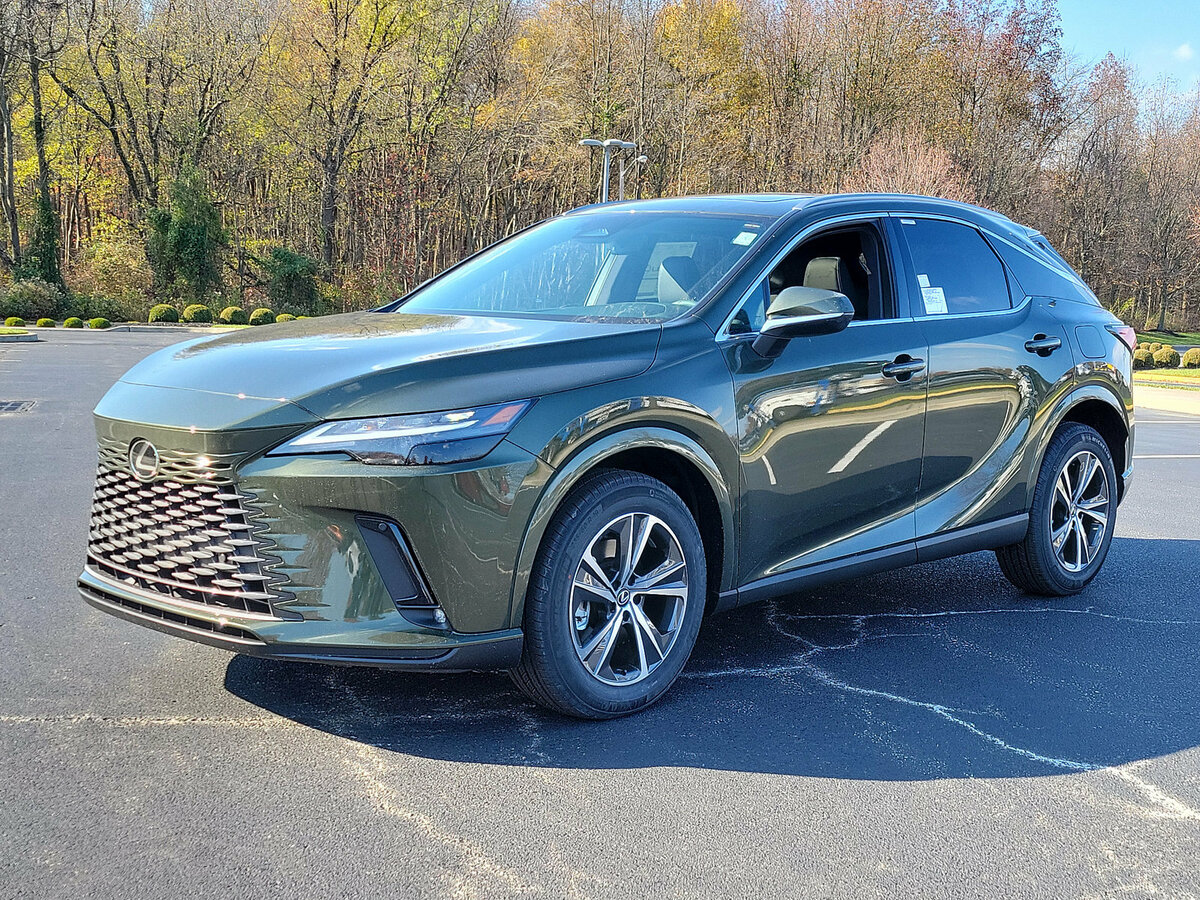 Открыть фотографии: Lexus RX V