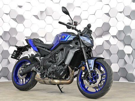 2024 Yamaha MT-09 (FZ-09), синий, 1129000 рублей, вид 1