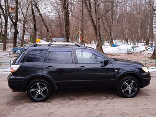 2007 Mitsubishi Outlander I, чёрный, 600000 рублей, вид 3