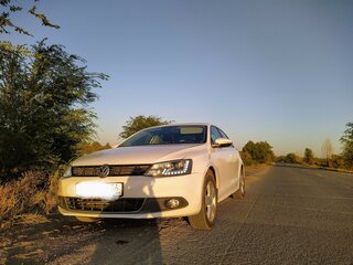 2014 Volkswagen Jetta VI, белый, 1100000 рублей, вид 1