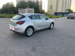 2011 Opel Astra J, серебристый, 600000 рублей, вид 4