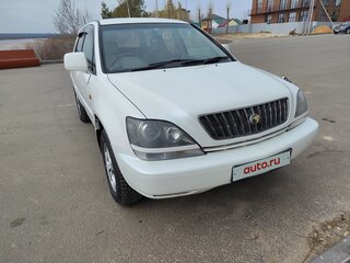 2002 Toyota Harrier I (XU10) Рестайлинг, белый, 850000 рублей, вид 1
