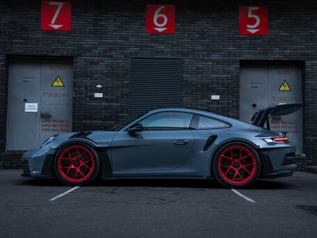 2023 Porsche 911 GT3 RS 992, серый, 38990000 рублей, вид 5