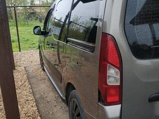 2013 Citroen Berlingo II Рестайлинг, серый, 930000 рублей, вид 3