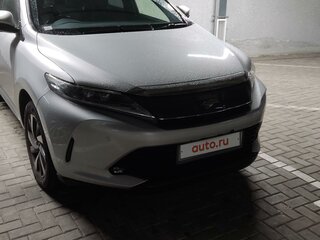 2017 Toyota Harrier III (XU60) Рестайлинг, серебристый, 3100000 рублей, вид 3