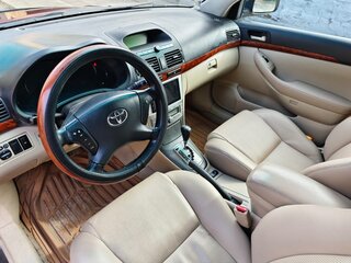 2004 Toyota Avensis II, красный, 800000 рублей, вид 1