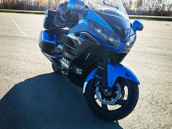2017 Honda GL 1800 Gold Wing, синий, 2000000 рублей - вид 21