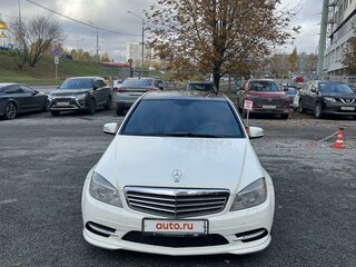 2010 Mercedes-Benz C-Класс 200 III (W204), белый, 1300000 рублей, вид 3