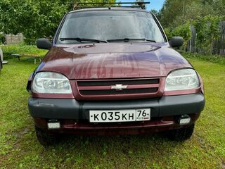 2004 Chevrolet Niva I, красный, 300000 рублей, вид 1