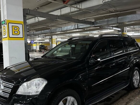 2008 Mercedes-Benz GL-Класс 500 I (X164), чёрный, 1800000 рублей - вид 4