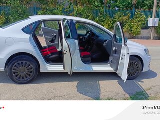 2015 Volkswagen Polo V Рестайлинг, белый, 950000 рублей, вид 2
