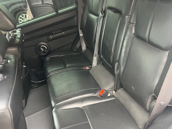 2008 Jeep Commander, серебристый, 1200000 рублей - вид 9