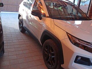 2025 Toyota RAV4 V (XA50), белый, 3850000 рублей, вид 1