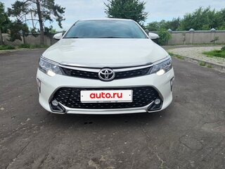 2017 Toyota Camry VII (XV50) Рестайлинг, белый, 2800000 рублей, вид 2