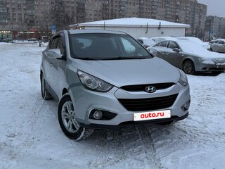 2011 Hyundai ix35 I, серебристый, 900000 рублей, вид 3