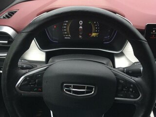 2020 Geely Coolray I, красный, 1862098 рублей, вид 3