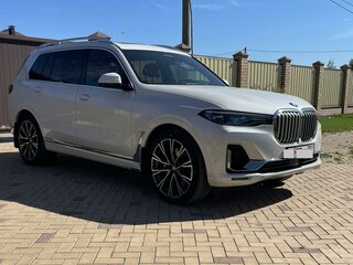 2022 BMW X7 30d I (G07), белый, 12800000 рублей, вид 3