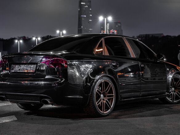 2006 Audi RS 4 II (B7), чёрный - вид 1