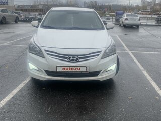 2016 Hyundai Solaris I Рестайлинг, белый, 590000 рублей, вид 3