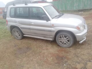 2001 Mitsubishi Pajero Pinin, серебристый, 950000 рублей, вид 4