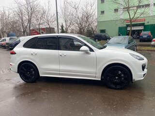 2015 Porsche Cayenne S Diesel II Рестайлинг (958), белый, 4950000 рублей, вид 2