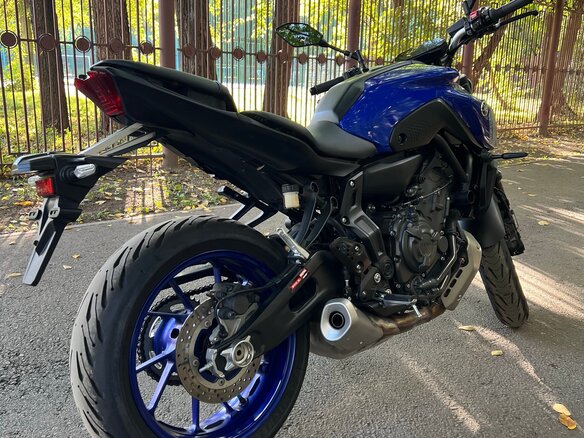 2021 Yamaha MT-07 (FZ-07), синий - вид 3