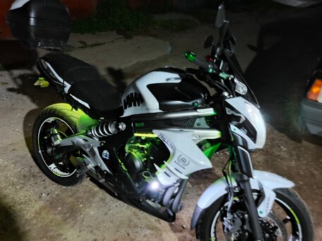 2012 Kawasaki ER-6N, белый, 420000 рублей, вид 1