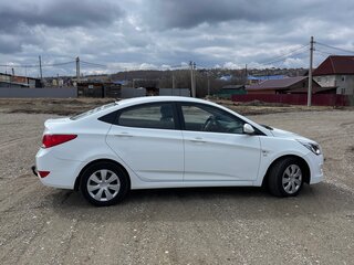 2016 Hyundai Solaris I Рестайлинг, белый, 950000 рублей, вид 5