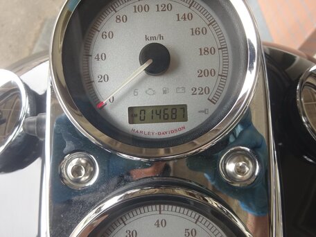 2011 Harley-Davidson Dyna Low Rider, чёрный, 946000 рублей, вид 2