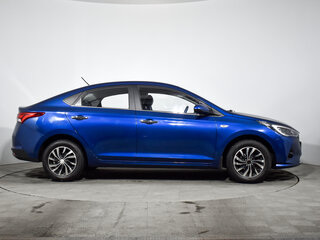 2022 Hyundai Solaris II Рестайлинг, синий, 1670000 рублей, вид 4