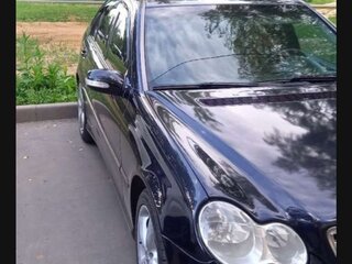 2004 Mercedes-Benz C-Класс 230 II (W203) Рестайлинг, чёрный, 650000 рублей, вид 5