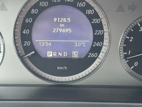 2008 Mercedes-Benz C-Класс 230 III (W204), бежевый, 1000000 рублей - вид 9