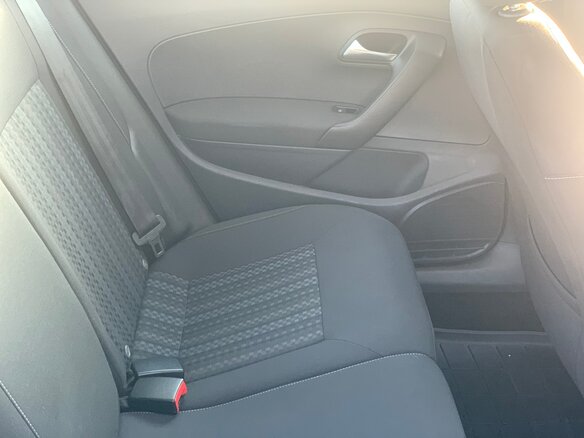 2017 Volkswagen Polo V Рестайлинг, белый, 1100000 рублей - вид 19