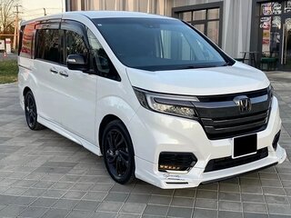 2021 Honda Stepwgn Spada V Рестайлинг, белый, 1990000 рублей, вид 3