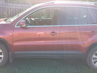2009 Volkswagen Tiguan I, пурпурный, 1100000 рублей, вид 2