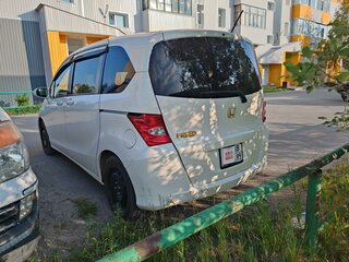 2008 Honda Freed I, белый, 1200000 рублей, вид 4
