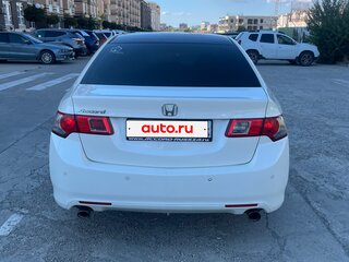 2010 Honda Accord VIII, белый, 999999 рублей, вид 2