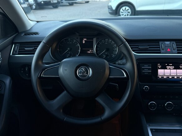 2014 Skoda Octavia III (A7), белый, 1245000 рублей - вид 12